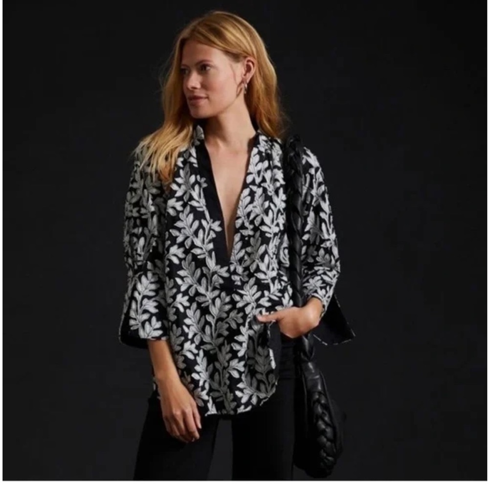 EUC Anthropologie Embroidered Leaf Popover Top